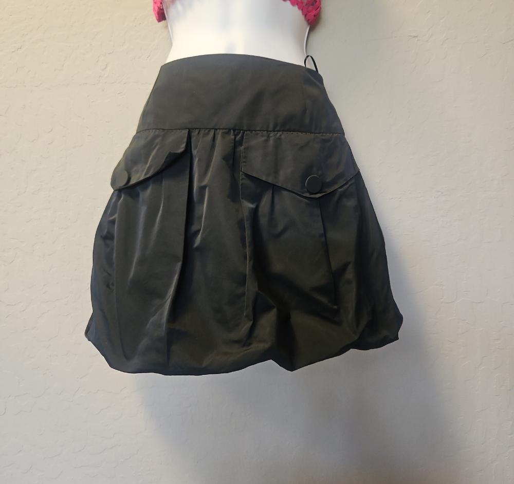 Louis Vuitton Stylish Black Mini Skirt